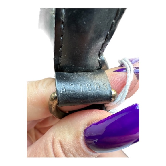 LOUIS VUITTON BLACK PETIT NOÉ LEATHER HANDBAG 💎 AUTHENTIC 💎 - Picture 3 of 13